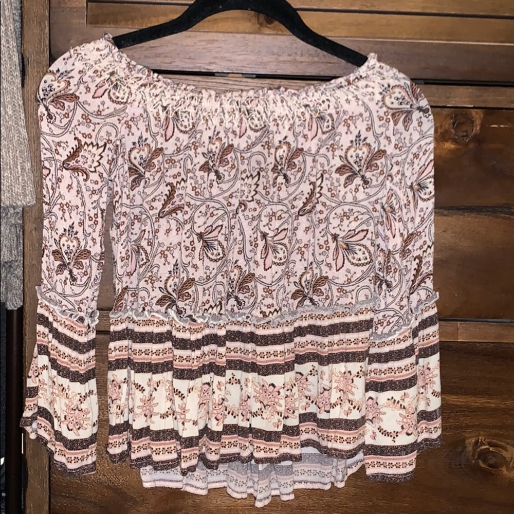 american eagle off the shoulder top